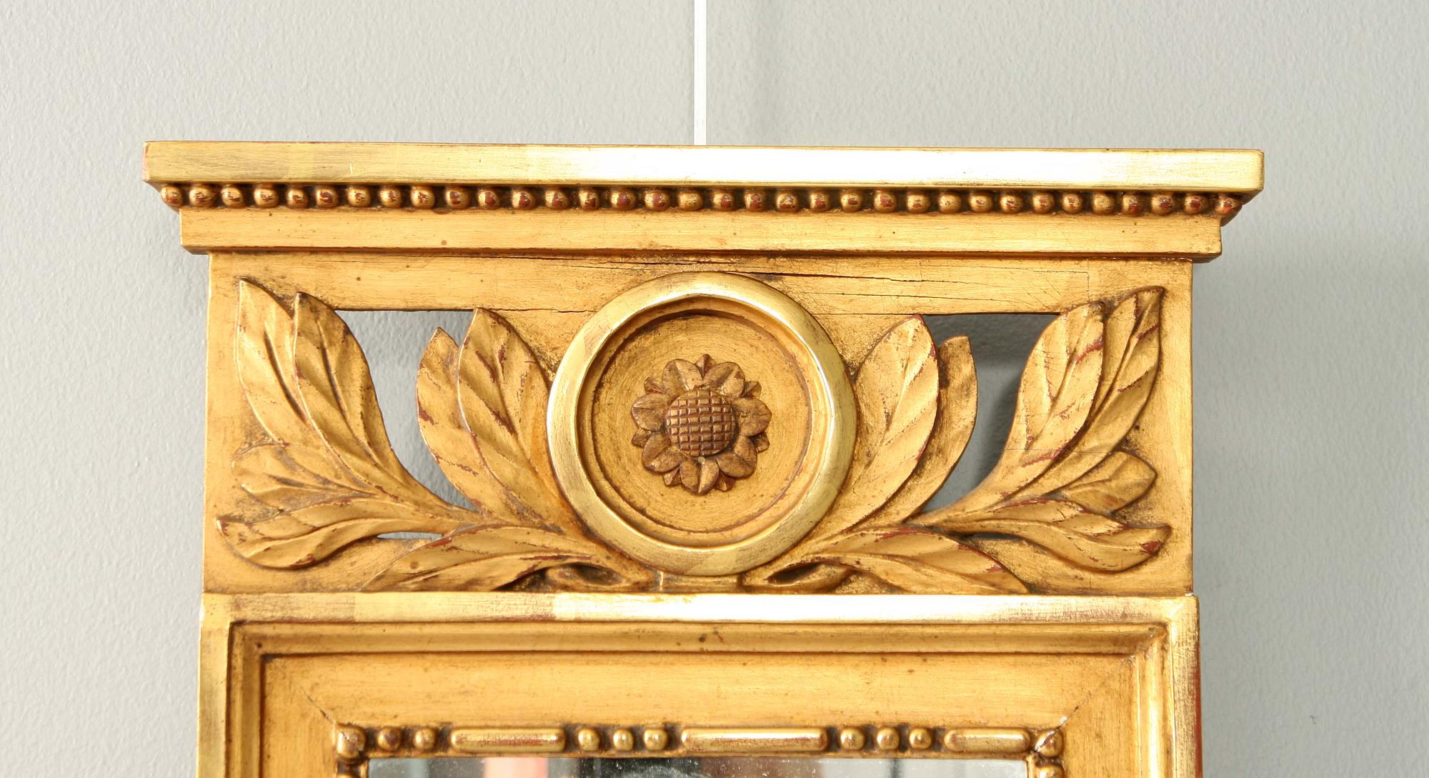 SPEGELLAMPETT, gustaviansk, omkr 1800.