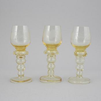 Remmare, 8 st, glas, 1900-tal.