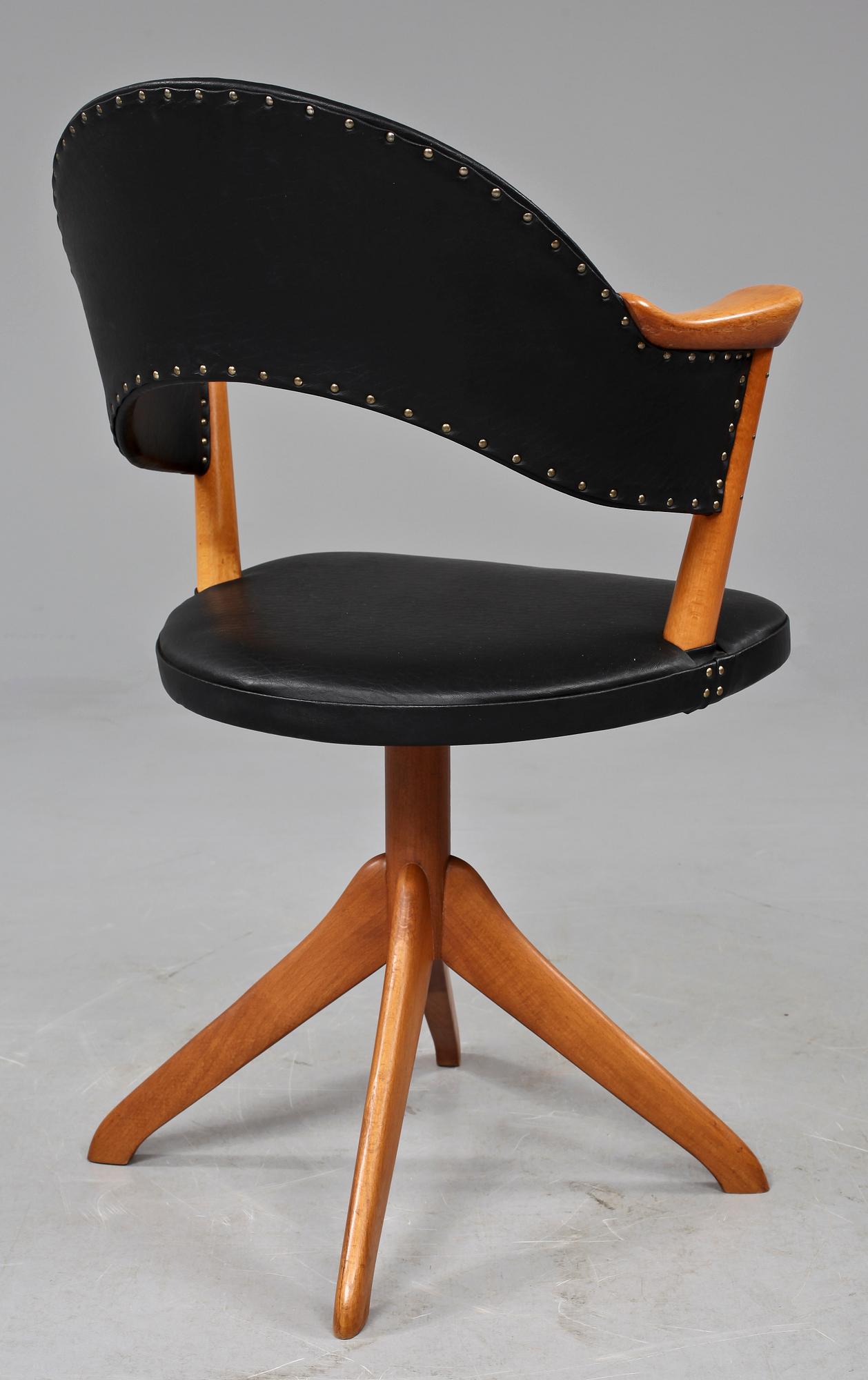 KONTORSSTOL, 1900-talets andra hälft.