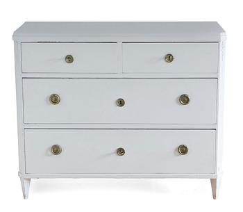 109. A LATE GUSTAVIAN CHEST OF DRAWERS,