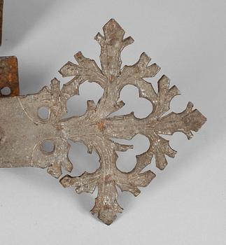 GÅNGJÄRNSBESLAG, ett par, renässans, 1500-tal.