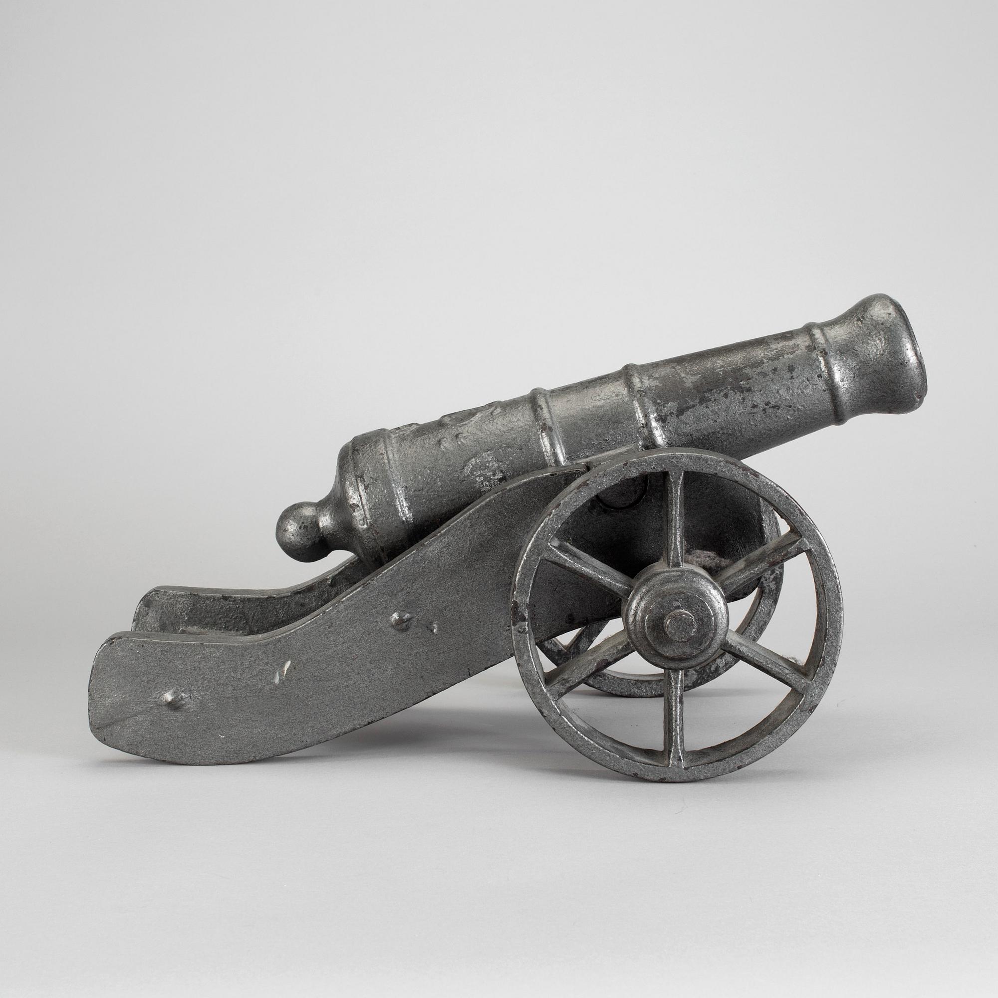 KANON, gjutjärn, Stavsjö Bruk, 1900-talets mitt.