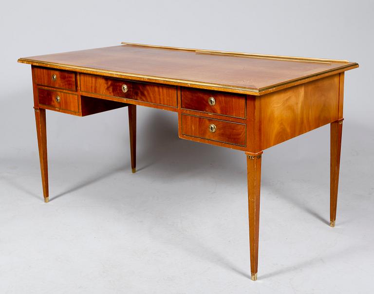 SKRIVBORD, gustaviansk stil, 1900-talets mitt.