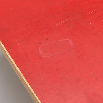 Alvar Aalto, bord, modell 82 för O.Y. Huonekalu- ja Rakennustyötehdas A.B 1900-talets mitt.