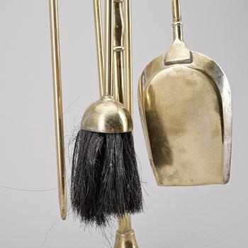 BRASUTENSILIER, 4 delar, mässing 1800/1900-tal.