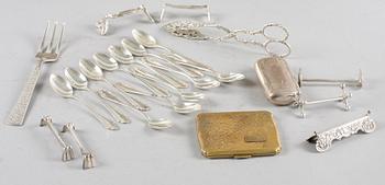 PARTI SILVER och NYSILVER, 22+8 delar, 1900-tal.