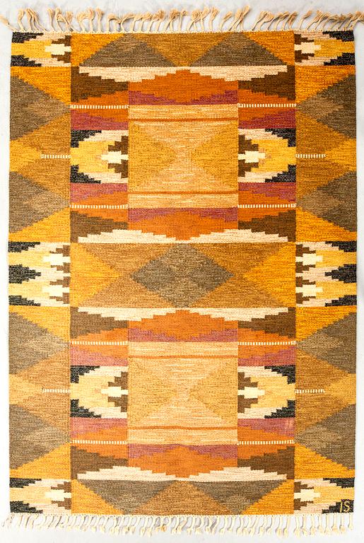 Ingegerd Silow, matta rölakan signerad ca 230x169 cm.