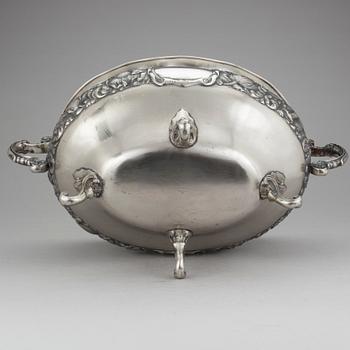 PRAKTSKÅL, CG Hallberg, Stockholm, 1920. Vikt 2100 g.