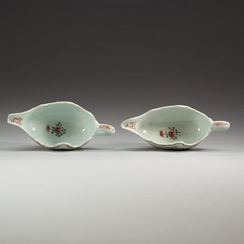 A pair of famille rose sauce boats, Qing dynasty, Qianlong (1736-95).