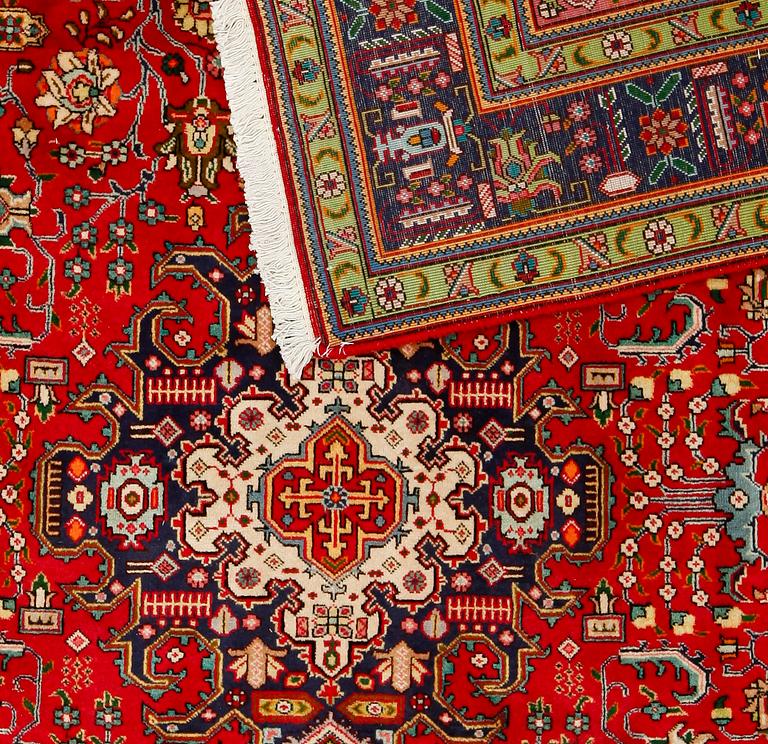 MATTA, orientalisk, ca 293 x 196 cm.
