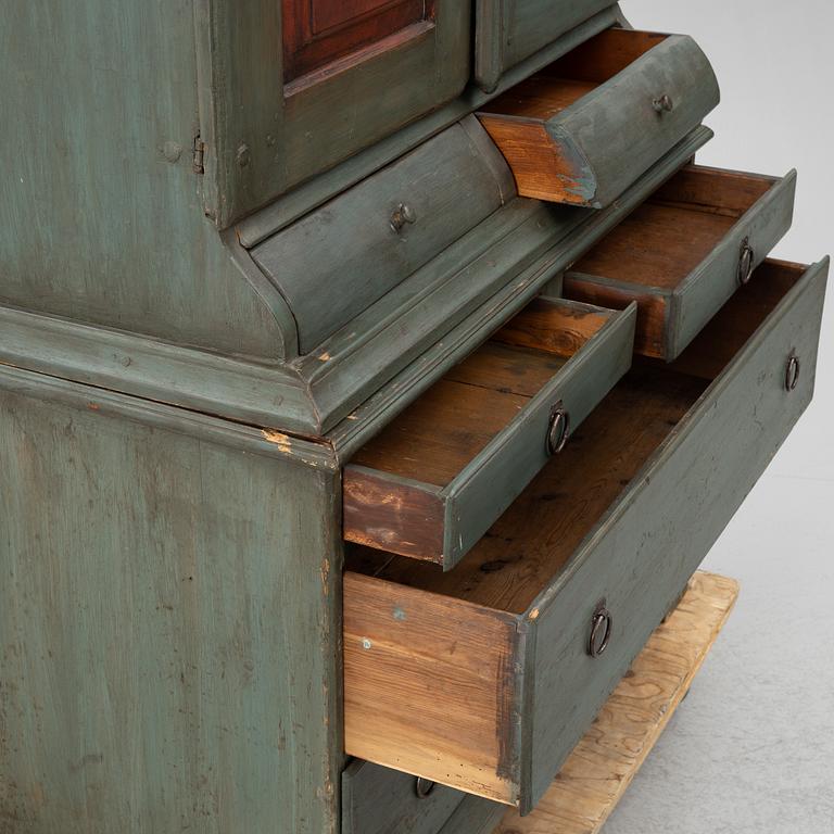 A Cabinet, 18th century..