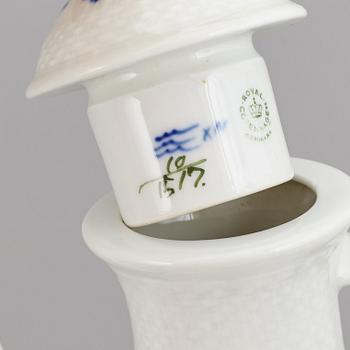 ROYAL COPENHAGEN, a 'Blå Blomst' part coffee and tea service, Denmark (75 pieces).