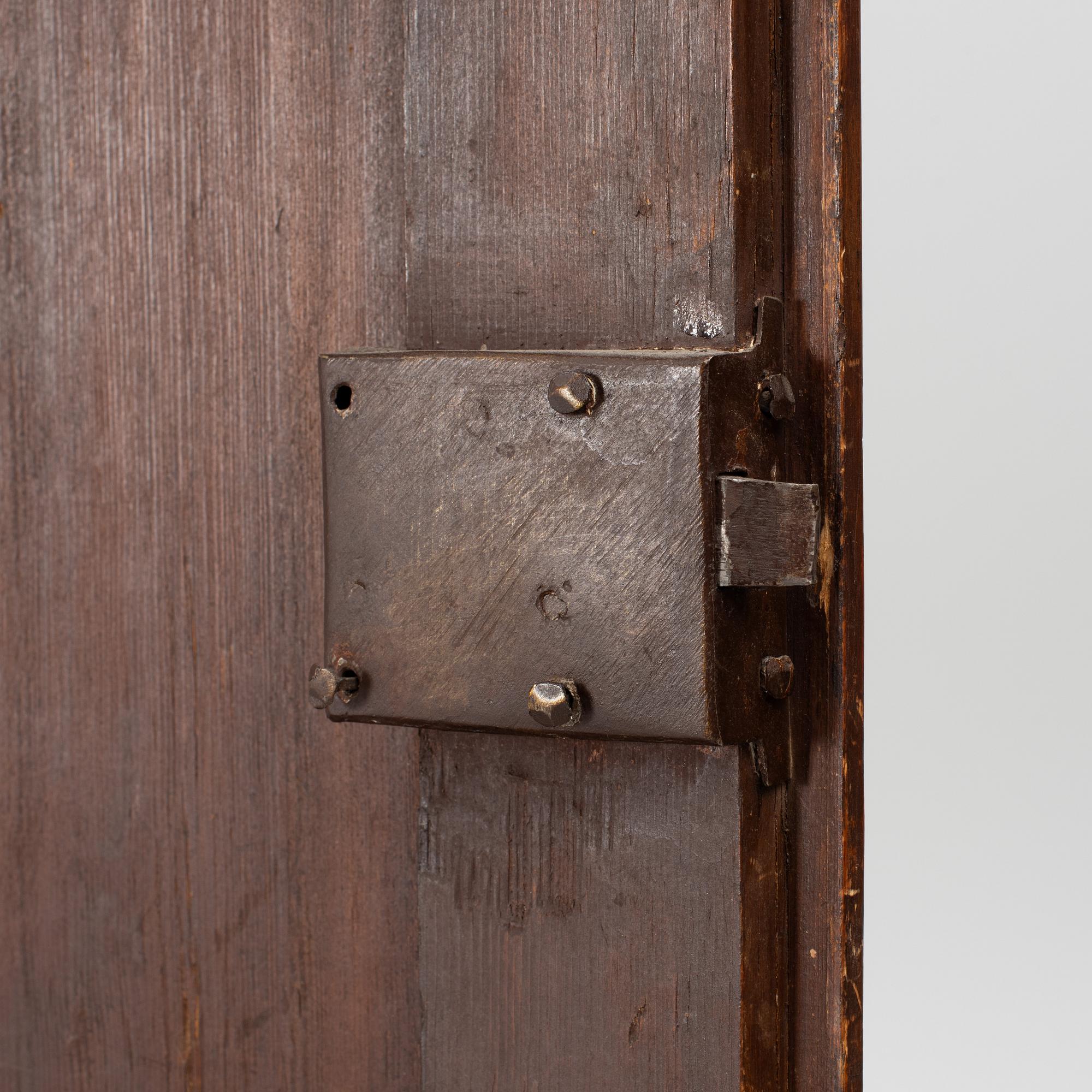 A Swedish corner cabinet, 18th Century.