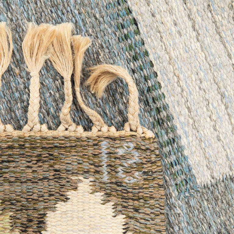 Ingegerd Silow, Rug, flat weave, signed, approximately 304x199 cm.