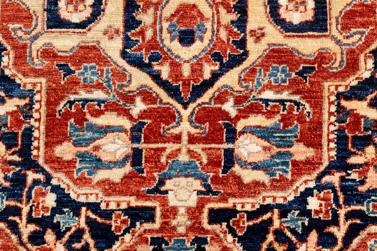 Carpet, oriental, ca 240 x 165 cm.