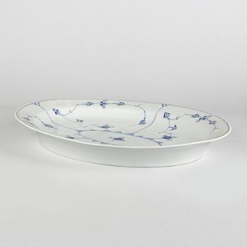 Serveringsfat, porslin, Royal Copenhagen, "Musselmalet", modell 101, 1898-1923.