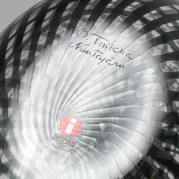 OIVA TOIKKA, glasfågel, Fiskariina, signerad O. Toikka Nuutajärvi.