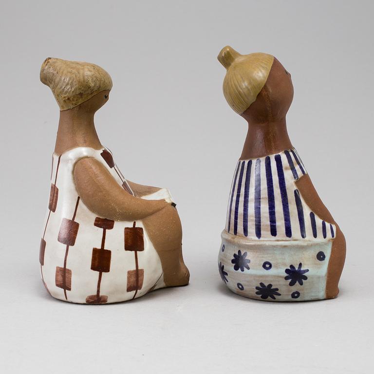LISA LARSON,