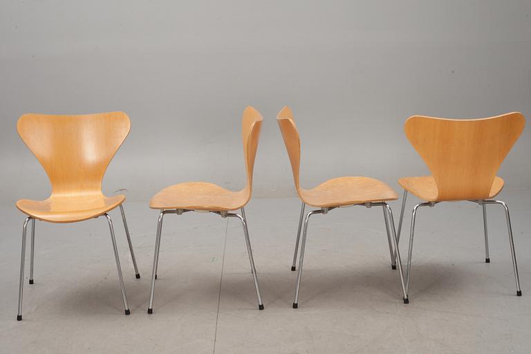 STOLAR, 5 st, "Sjuan", Arne Jacobsen för Fritz Hansen, 1980.
