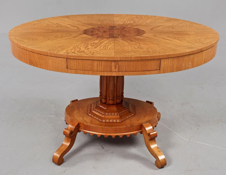 SALONGSBORD, 1800-tal.