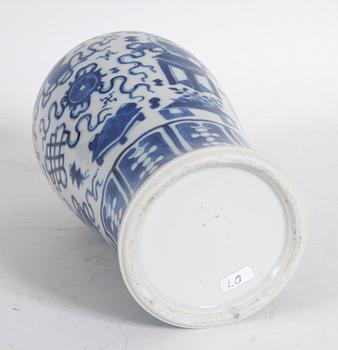 VAS, porslin, Kina, 1800-tal.