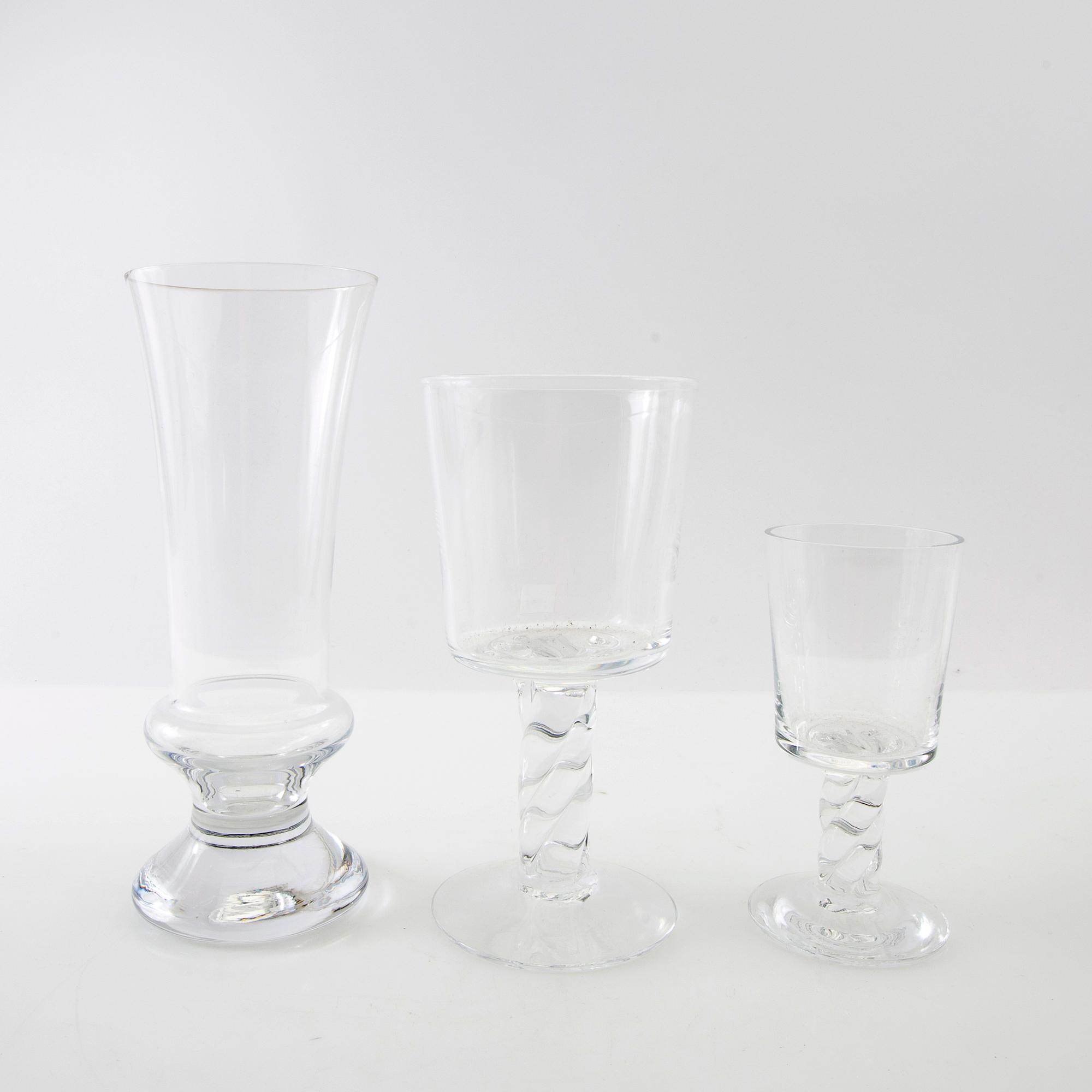 Signe Persson-Melin,  Servis 6 dlr "Sangria" samt 12 glas.