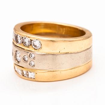 SORMUS, 18K kultaa, briljantti- ja princesshiotut timantit n. 1.67 ct yht. Tmi Kultajussi, Helsinki 2004.