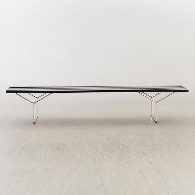 HARRY BERTOIA, Bertoia BenchKnoll International, 1975.