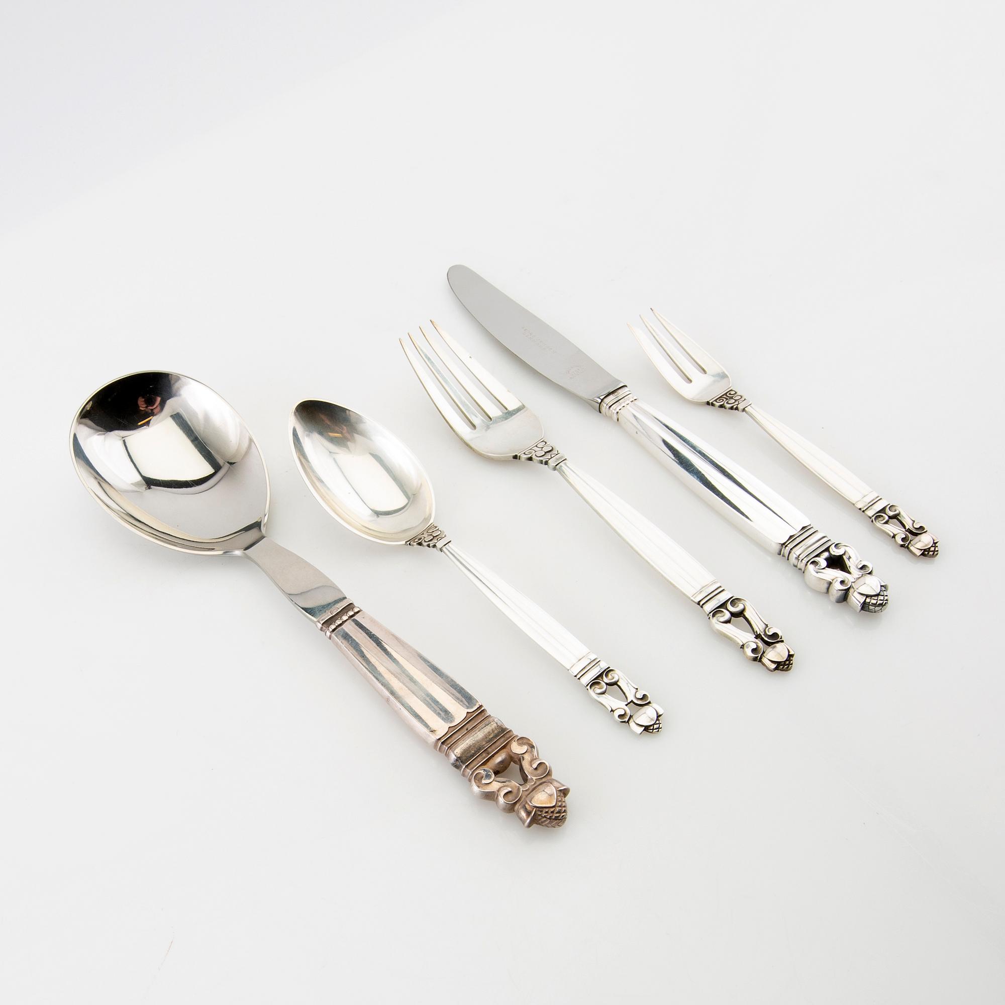Johan Rohde, Cutlery 15 dlr "Konge/Acorn" sterling silver for Georg Jensen, Denmark.