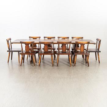 A 1940's 11 pcs dining table and chairs.