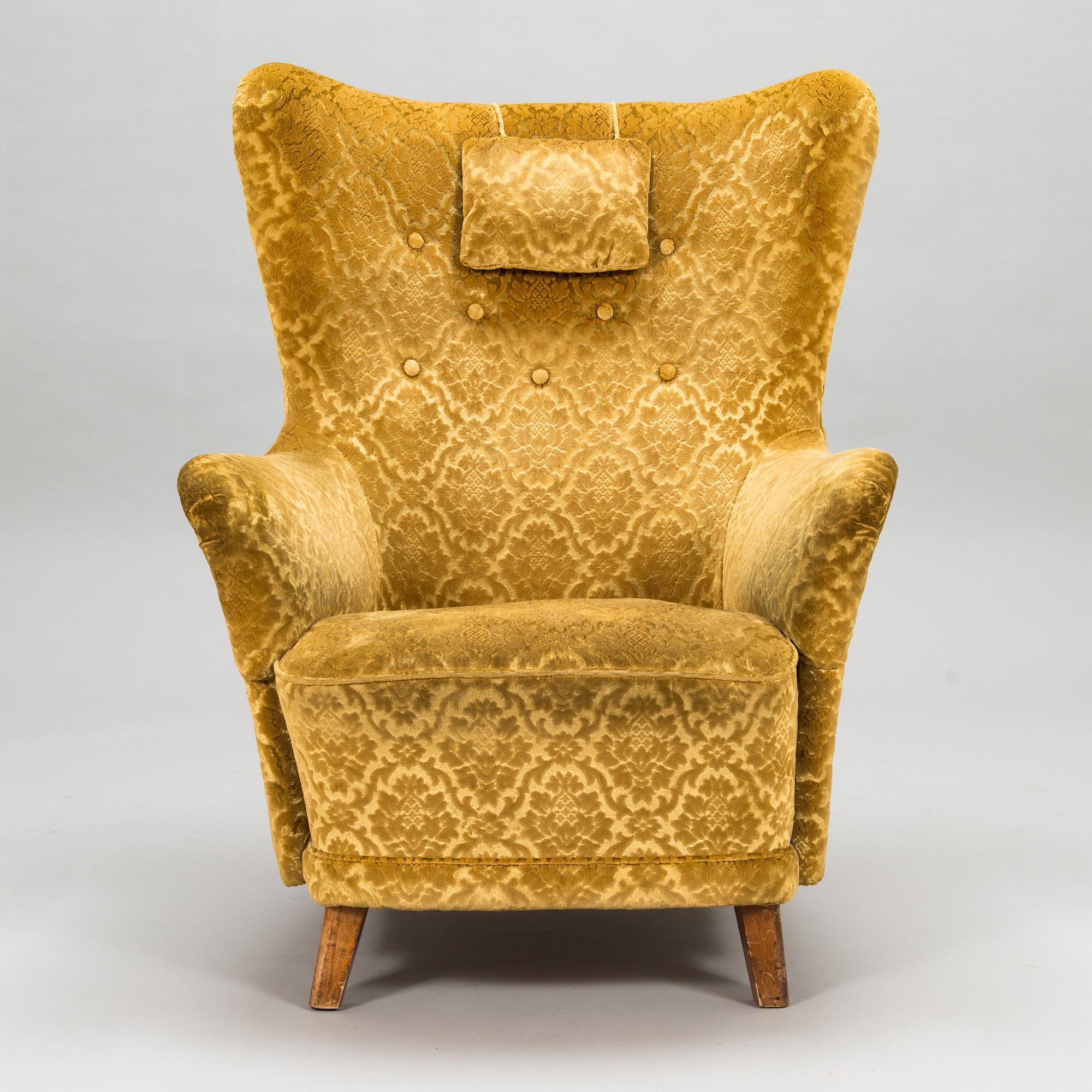 A 1950's armchair.