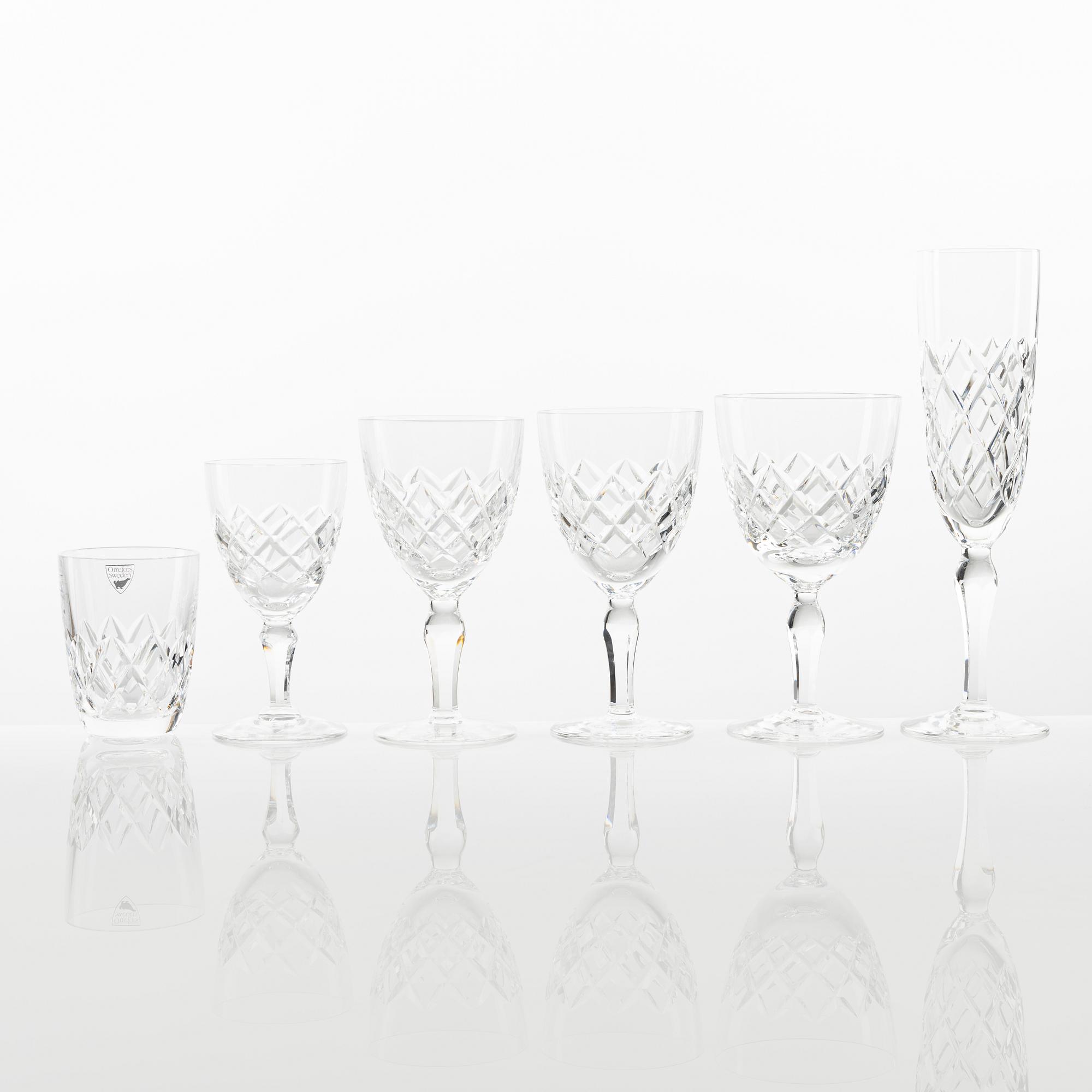 Gunnar Cyrén, a 'Karolina' 194-pice glass service, Orrefors, Sweden,