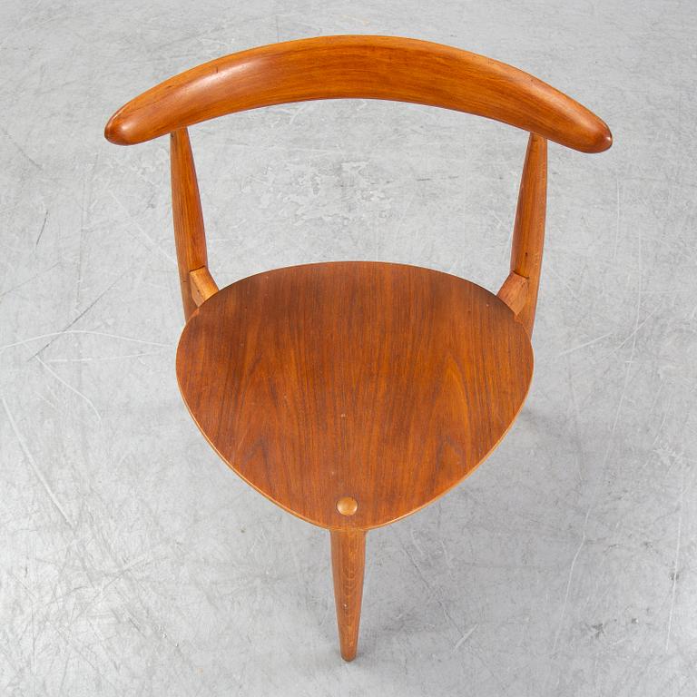 Hans J Wegner, a 'Hjertestolen' chair from Fritz Hansen, Denmark.
