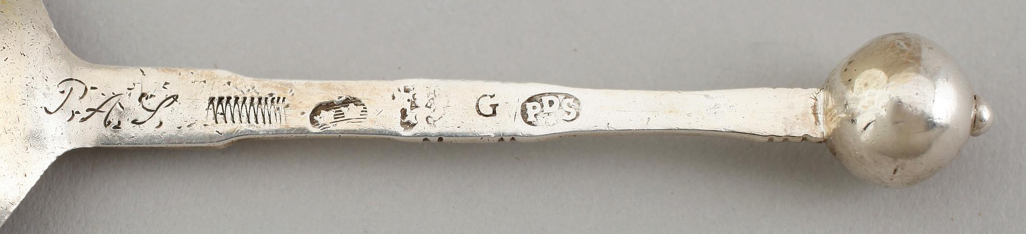 SKED, silver, Petter Davidsson, Norrköping 1765. Vikt ca 20 gram.