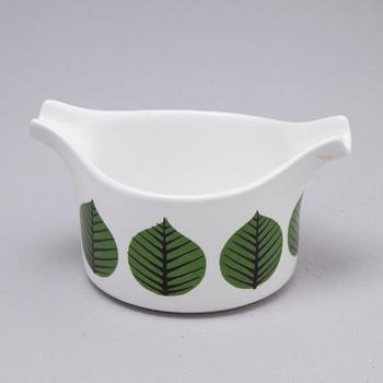 A set of 30 pieces of 'Berså' tableware by Stil Lindberg, Gustavsberg.