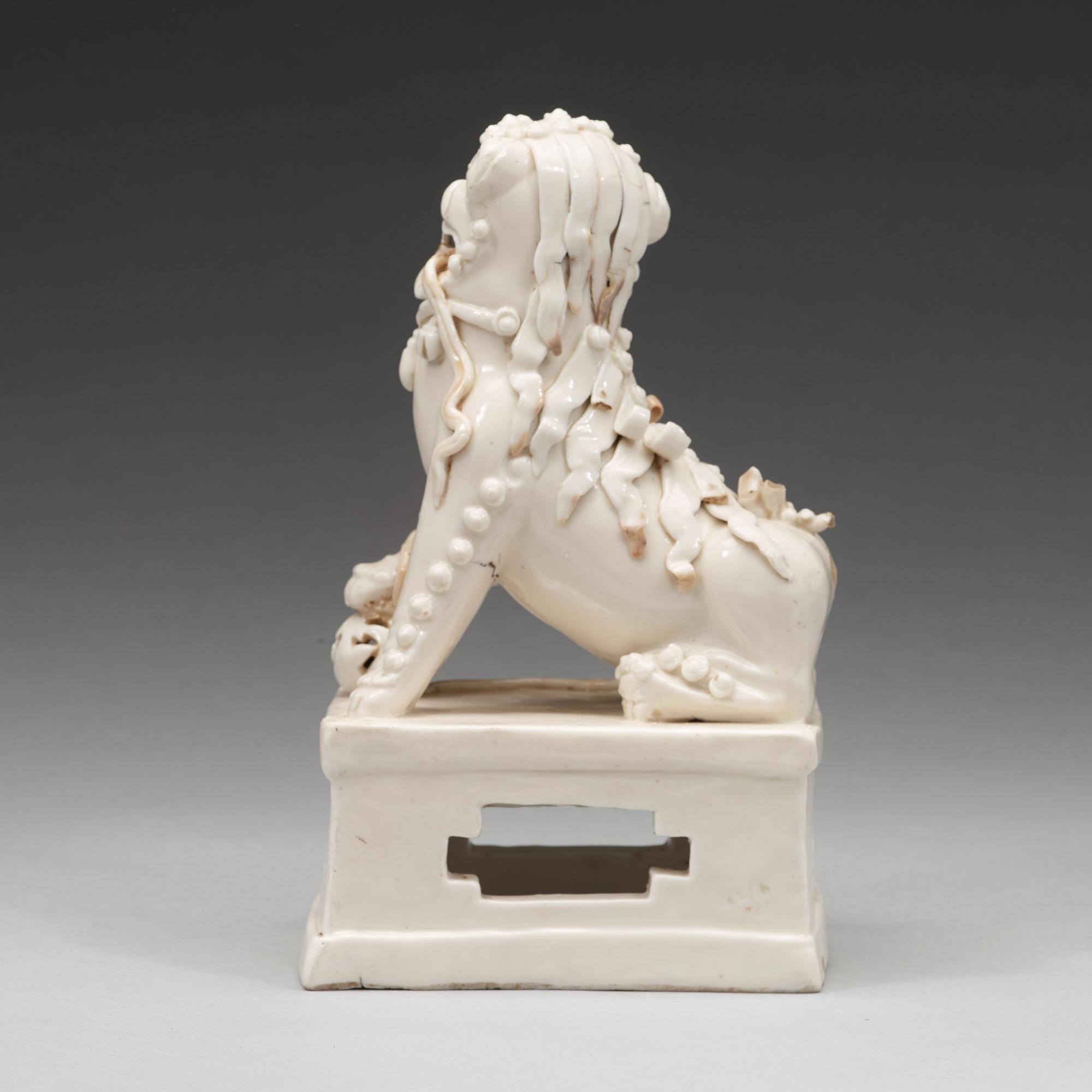 FIGURIN/RÖKELSEHÅLLARE, blanc de chine, Transition, 1600-tal.