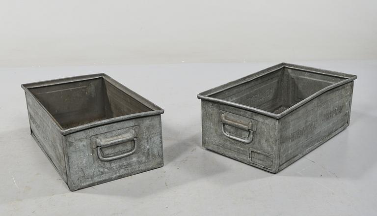 LÅDOR, 2 st, zink, Metallverket Hillerstorp, 1900-tal.