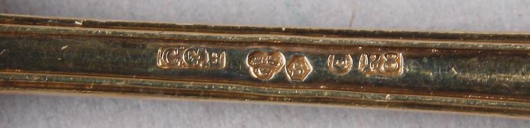 BESTICK, 4 st, förgyllt silver. Bl.a 1700-tal.