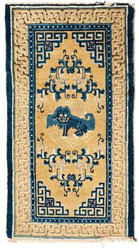 98. RUG. Antique Ningxia, China. 139 x 77,5 cm. Late Qing dynasty (1644–1911).