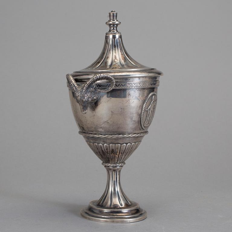 LOCKPOKAL, silver, LL & Co, Stockholm, 1891, ca 328 gram.