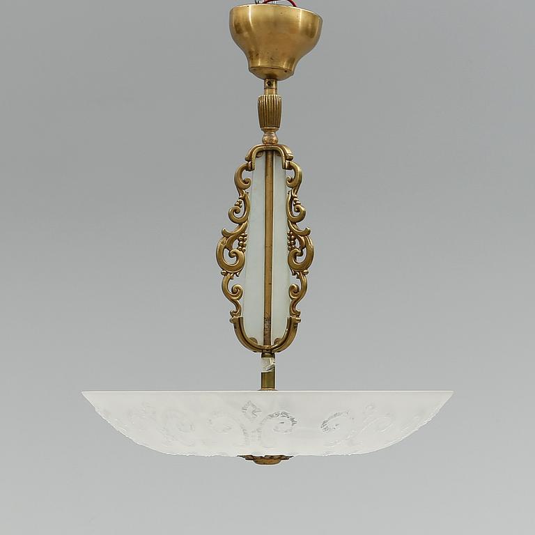 TAKLAMPA, 1900-talets mitt. Höjd ca 58 cm.