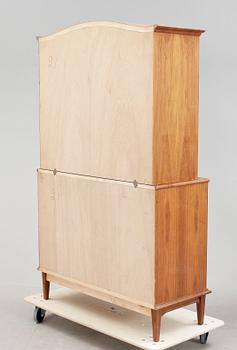SKÅP, möjligen Carl Malmsten design, 1900-talets mitt.