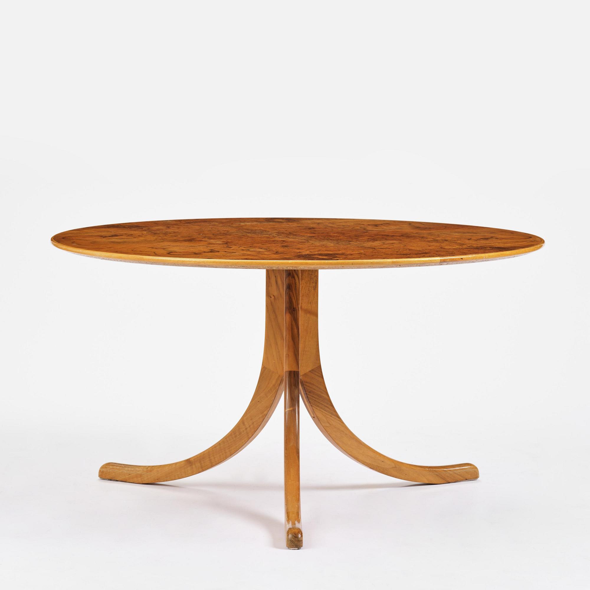 Josef Frank, a walnut veneered table model 1028, Firma Svenskt Tenn, pre 1985.