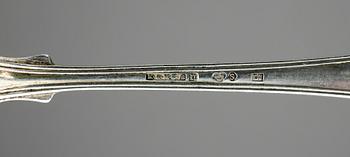 BESTICKDELAR, 22, olika mästare och ålder samt modell, bland annat Carl Tengstedt, Göteborg 1833. Vikt ca 918 gram.