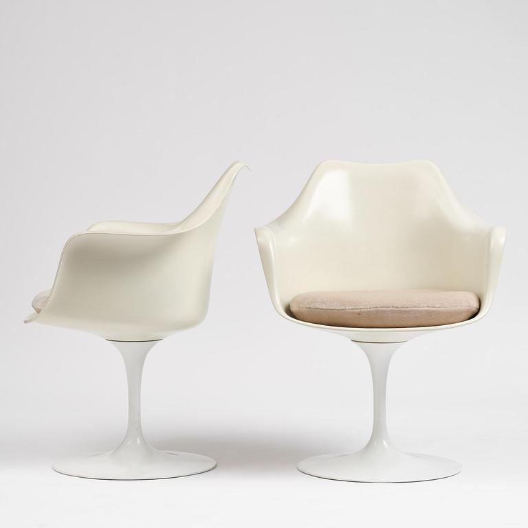 Eero Saarinen, stolar, fem stycken, "Tulip", Knoll International, 1960-70-tal.