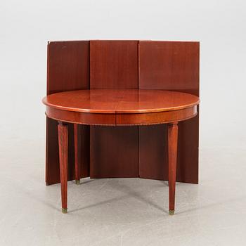 Dining table, Gustavian style, mid-20th century.