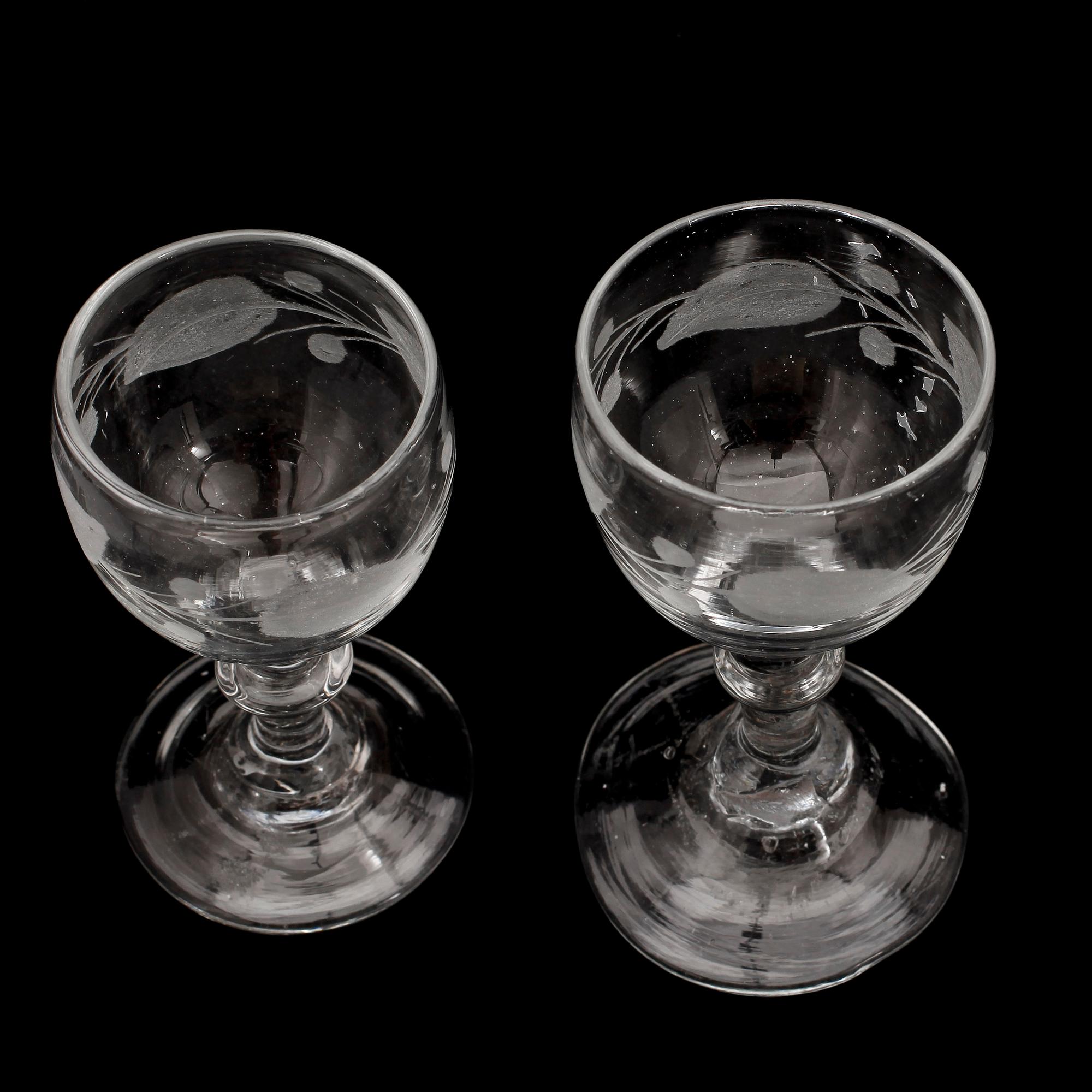 GLAS, 2 st, 1800-talets första hälft.