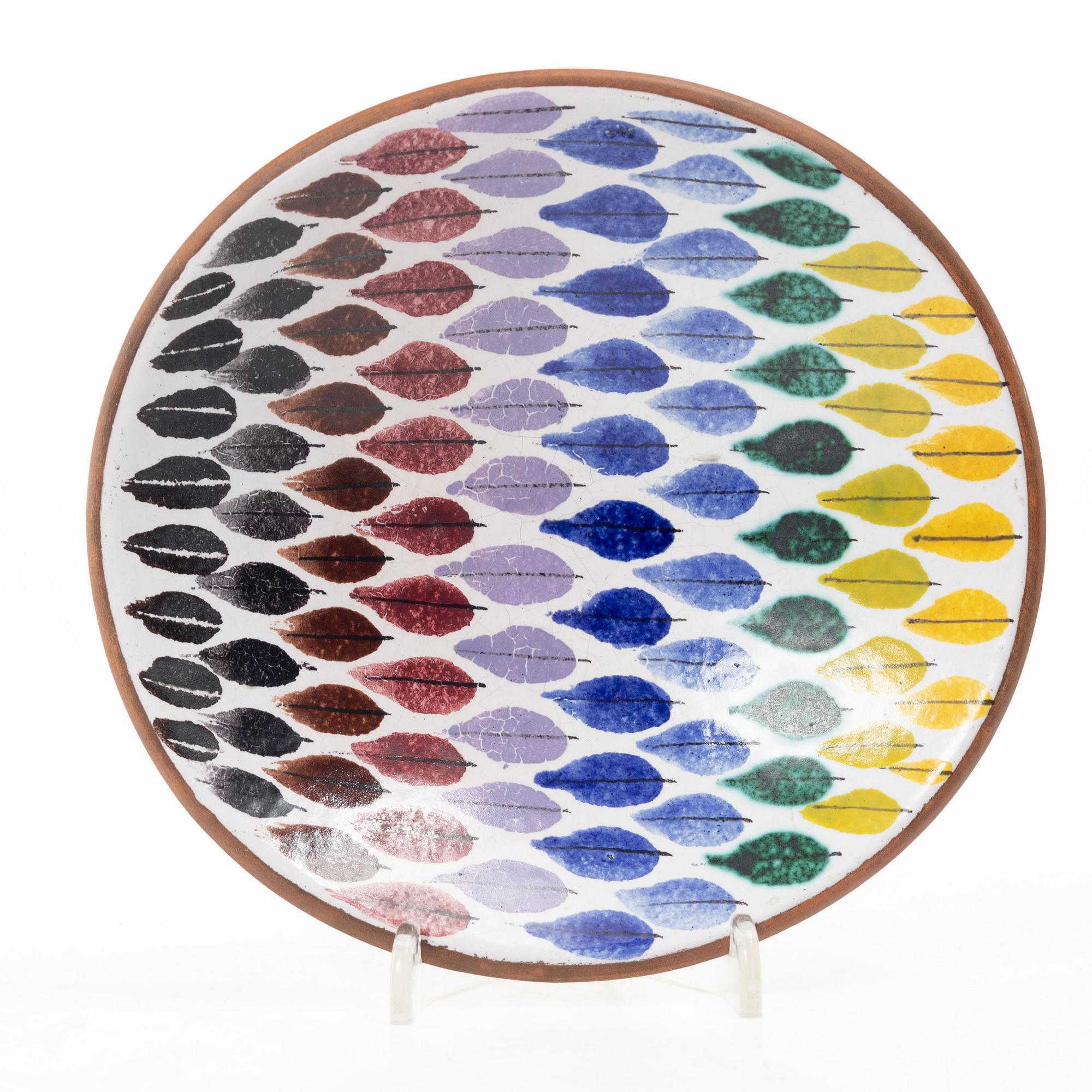 Stig Lindberg, A faience dish, Gustavsberg Studio.