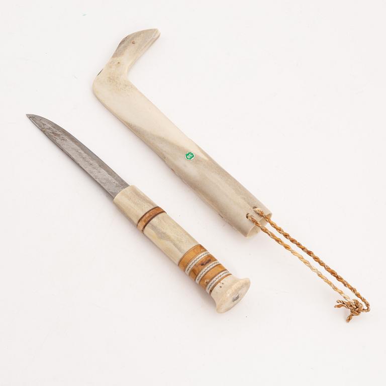 A reindeer horn knife by Tore Sunna, signed, before 1964.