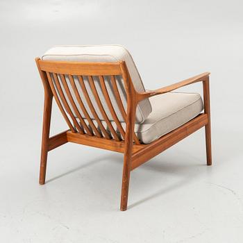 Folke Ohlsson, a armchair, “USA 75”, Dux, latter half of the 20th Century.